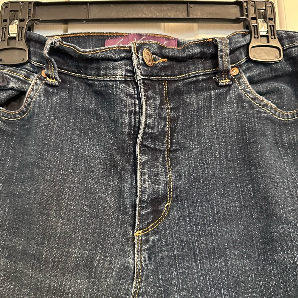 Gloria Vanderbilt Dark Blue Women's Straight Leg Jeans - Picture 4 of 6